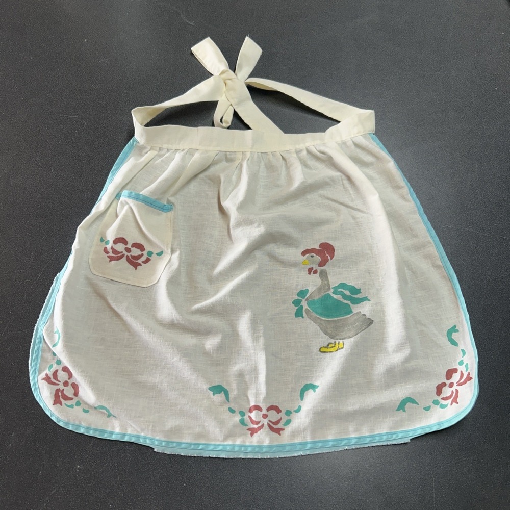 Adorable Vintage Apron Hand Painted Goose With Bonnet Hearts Pocket Tie Waist